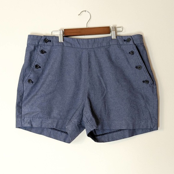 Banana Republic midrise sailor shorts, size 12 - Picture 1 of 3